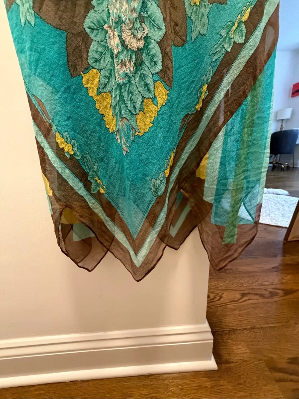VINTAGE BCBGMAXAZRIA Y2K Boho Two-Piece Silk Scarf Dress & Matching Cape/Overlay